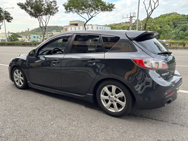 MAZDA馬自達 MAZDA 3  第4張相片