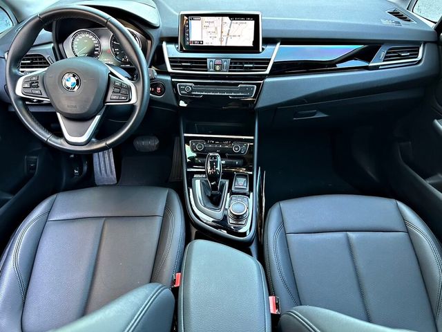BMW寶馬 218I  第9張相片