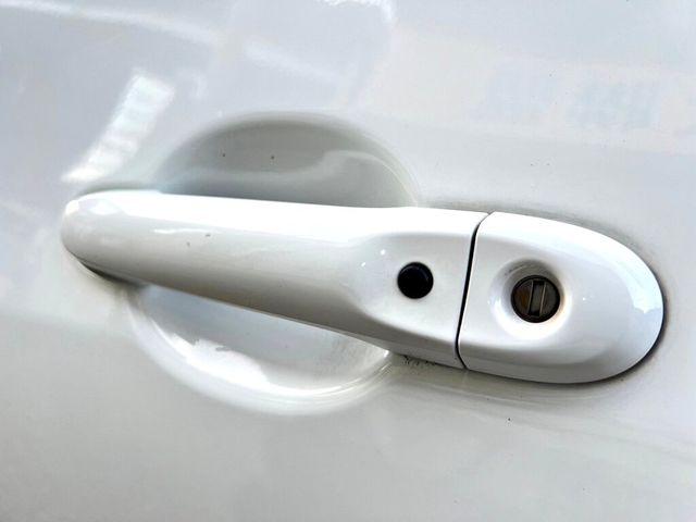 NISSAN日產 TIIDA  第4張相片