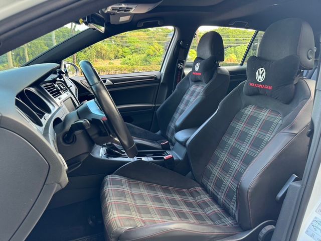 VOLKSWAGEN福斯 GOLF GTI  第8張相片
