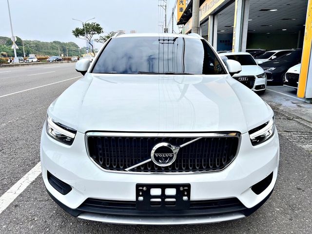 VOLVO富豪 XC40  第2張相片