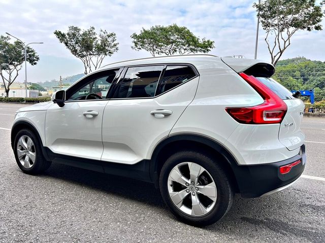 VOLVO富豪 XC40  第3張相片