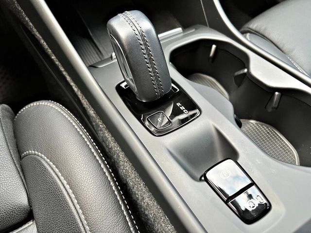 VOLVO富豪 XC40  第15張相片