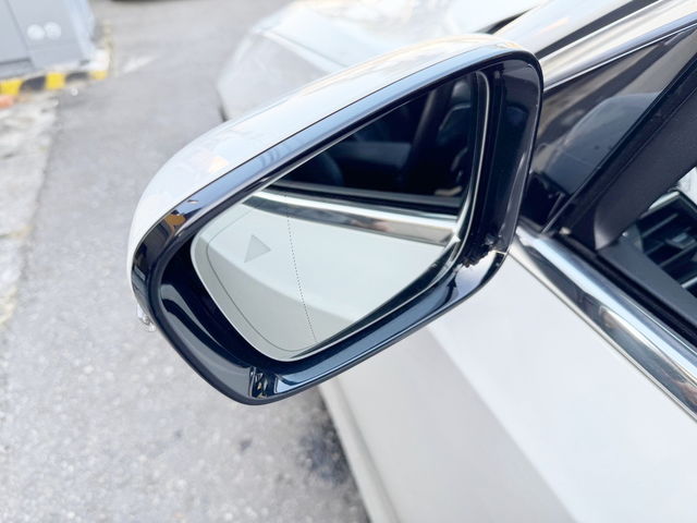 BMW寶馬 318I LUXURY  第4張相片