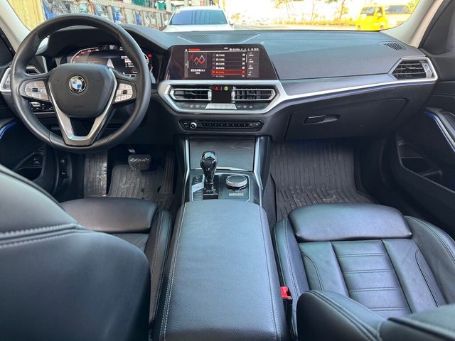 BMW寶馬 318I LUXURY  第8張相片