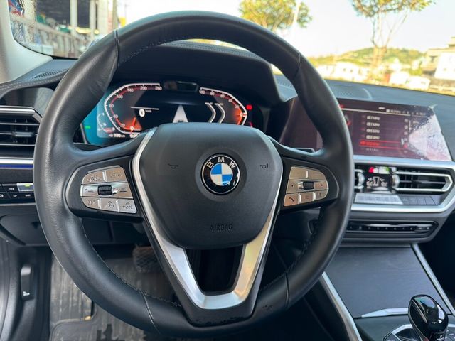 BMW寶馬 318I LUXURY  第9張相片
