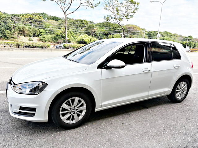 VOLKSWAGEN福斯 GOLF  第1張相片