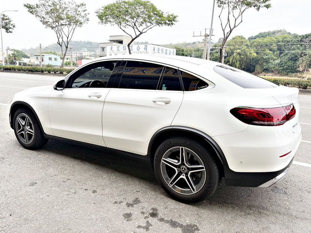 M-BENZ賓士 GLC300 AMG COUPE  第3張相片