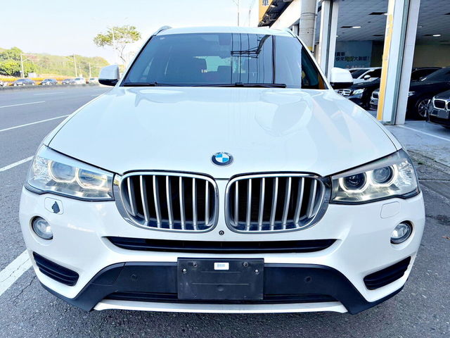 BMW寶馬 X3  第2張相片