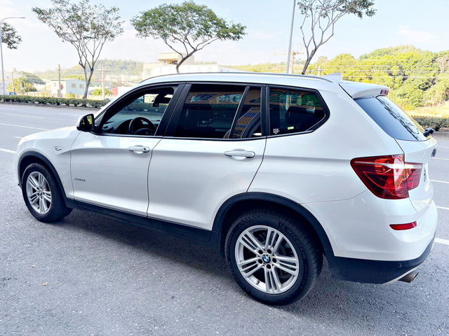 BMW寶馬 X3  第3張相片