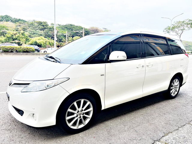 TOYOTA豐田 PREVIA  第1張相片