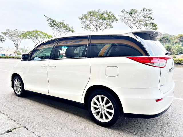 TOYOTA豐田 PREVIA  第3張相片