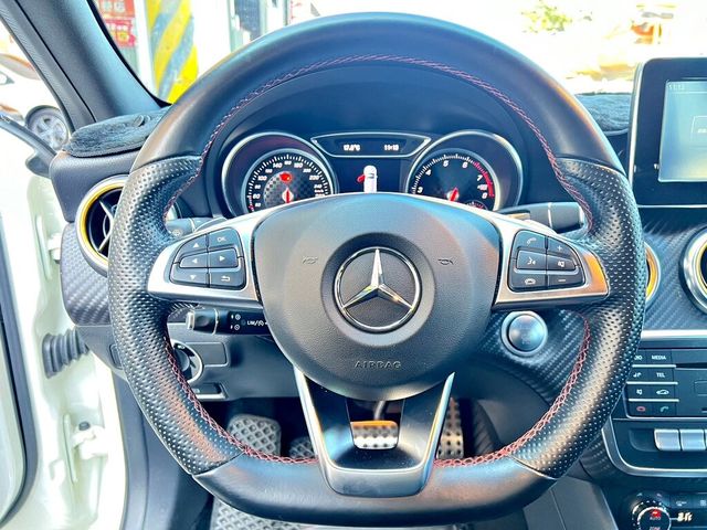M-BENZ賓士 A180  第7張相片