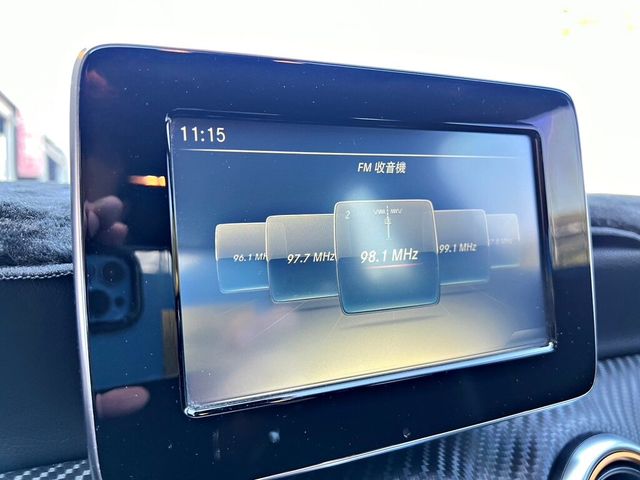 M-BENZ賓士 A180  第9張相片