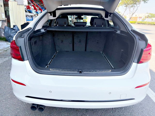 BMW寶馬 320I GT  第4張相片