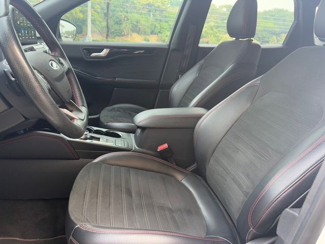 FORD福特 KUGA  第9張相片