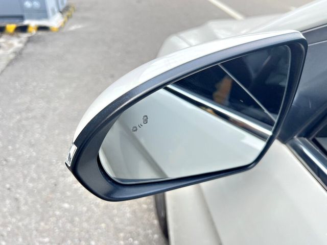 HYUNDAI現代 ELANTRA  第5張相片