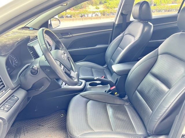 HYUNDAI現代 ELANTRA  第6張相片