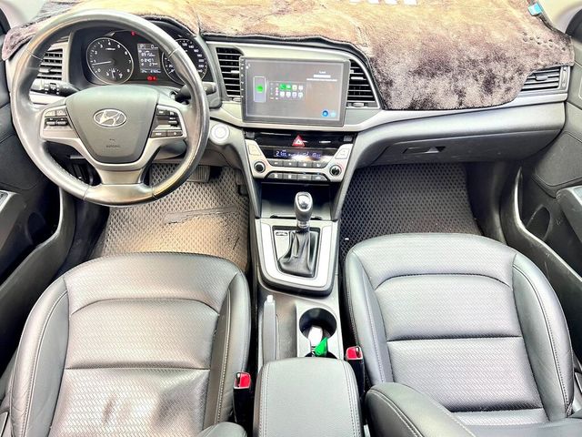 HYUNDAI現代 ELANTRA  第8張相片