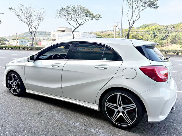 M-BENZ賓士 A250  第3張相片
