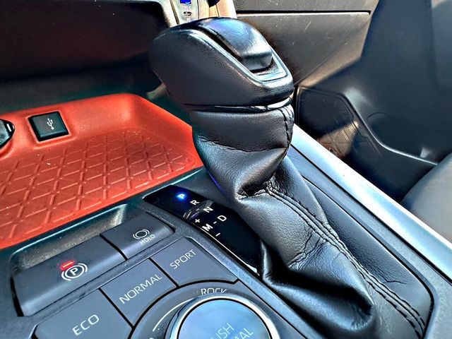 TOYOTA豐田 RAV4  第18張相片