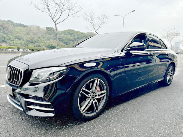 M-BENZ賓士 E300  第1張相片