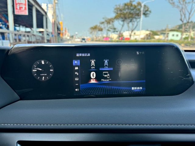 LEXUS凌志 UX200  第29張相片