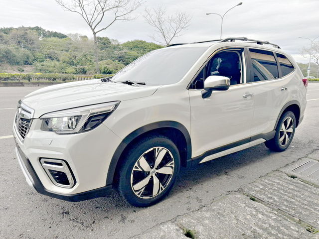 SUBARU速霸陸 FORESTER  第1張相片