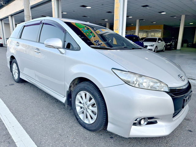 TOYOTA豐田 WISH  第3張相片