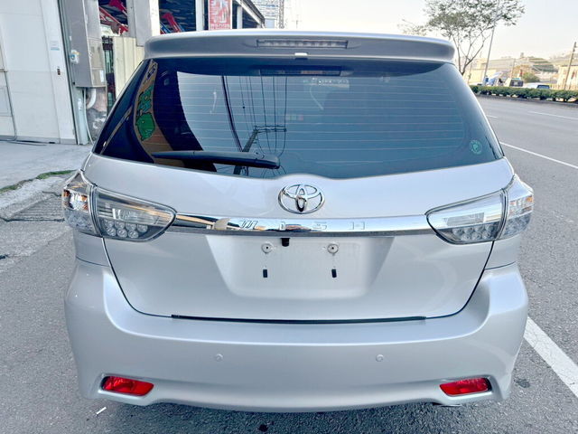 TOYOTA豐田 WISH  第7張相片
