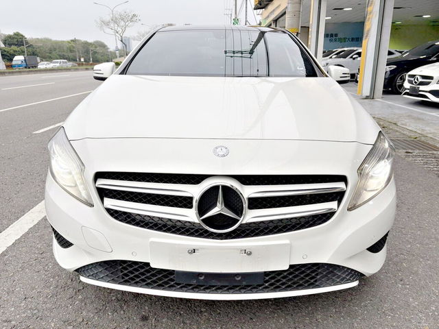 M-BENZ賓士 A180  第3張相片