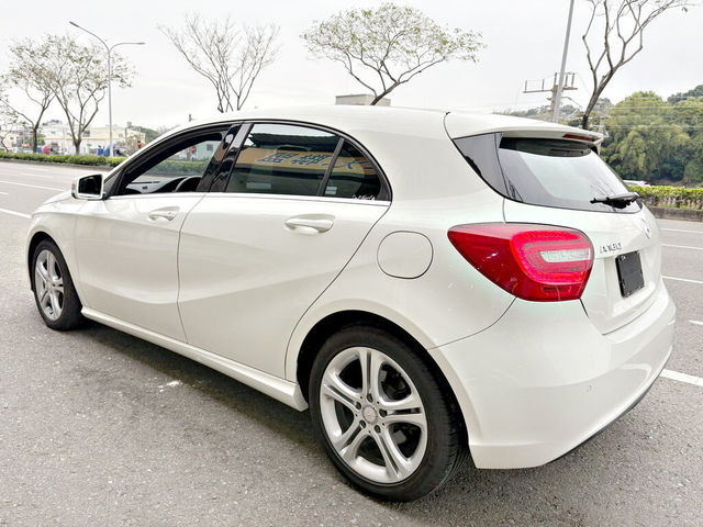 M-BENZ賓士 A180  第5張相片