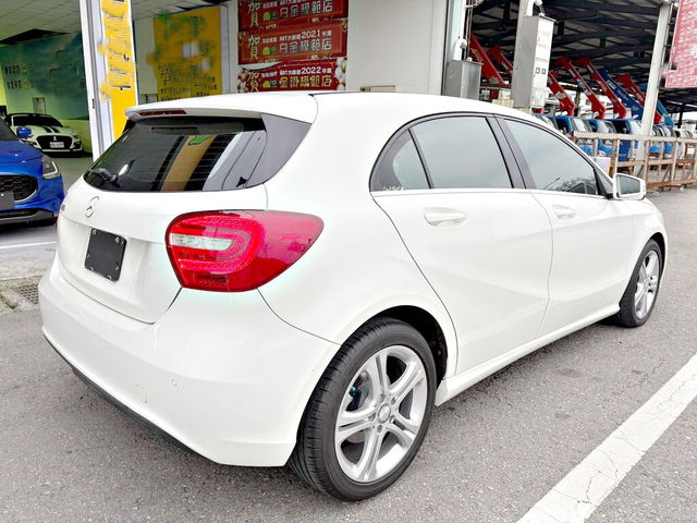 M-BENZ賓士 A180  第6張相片