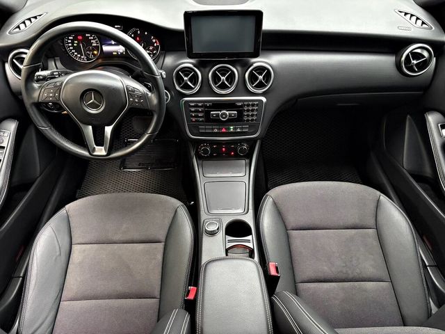 M-BENZ賓士 A180  第19張相片