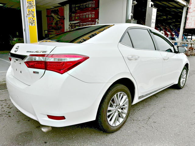 TOYOTA豐田 ALTIS  第6張相片