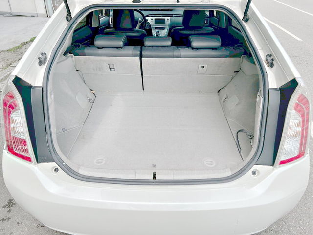 TOYOTA豐田 PRIUS  第5張相片