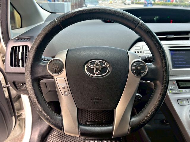 TOYOTA豐田 PRIUS  第14張相片