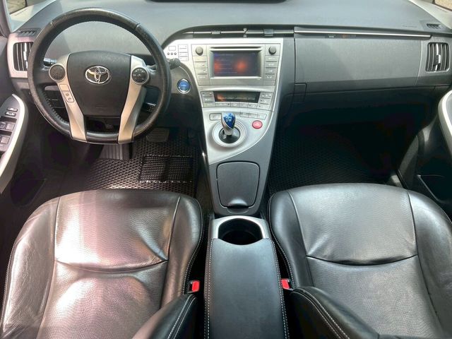TOYOTA豐田 PRIUS  第16張相片