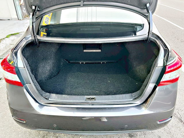 NISSAN日產 SENTRA  第6張相片
