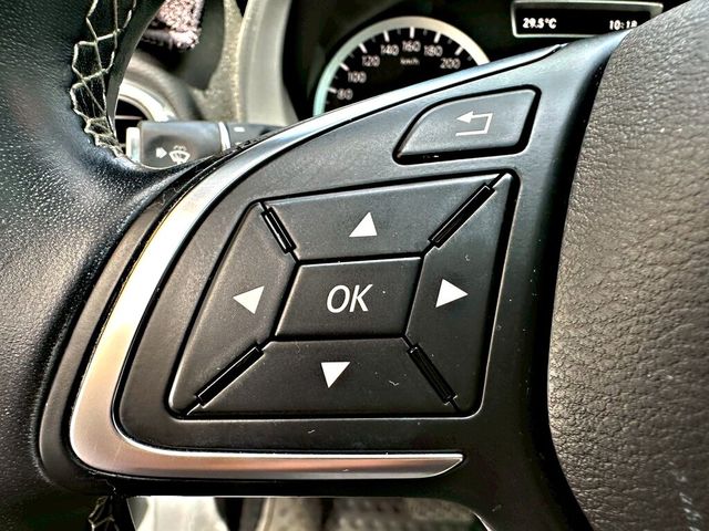 INFINITI無限 Q30  第9張相片