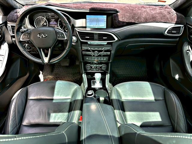 INFINITI無限 Q30  第20張相片