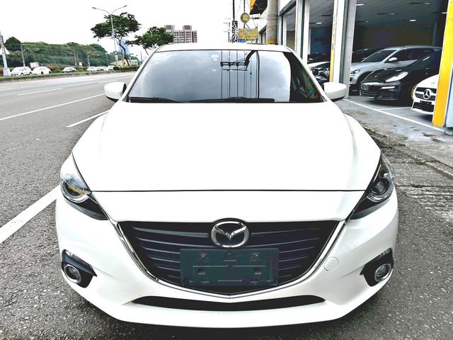 MAZDA馬自達 MAZDA 3  第2張相片