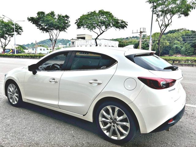 MAZDA馬自達 MAZDA 3  第3張相片