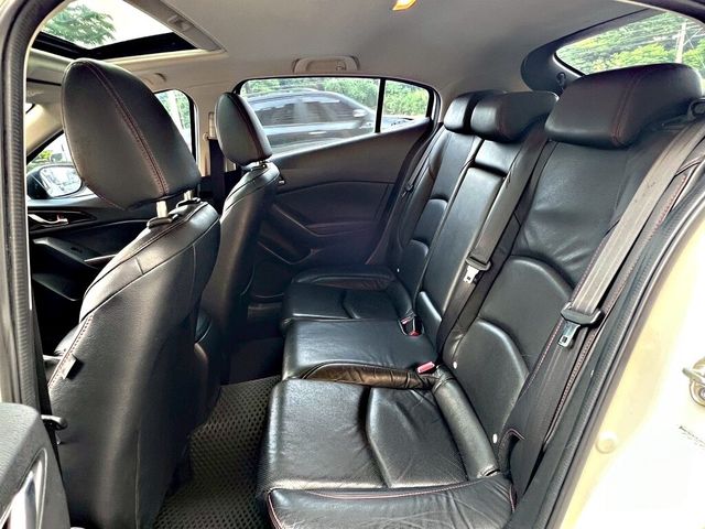 MAZDA馬自達 MAZDA 3  第7張相片