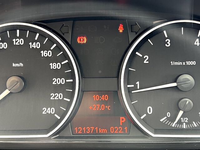 BMW寶馬 120I  第11張相片