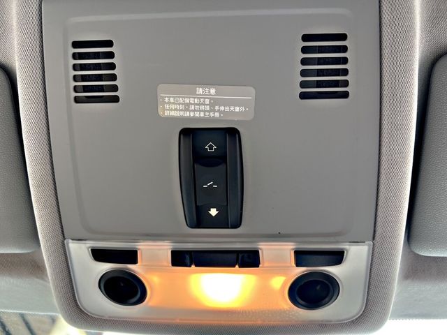 BMW寶馬 120I  第14張相片