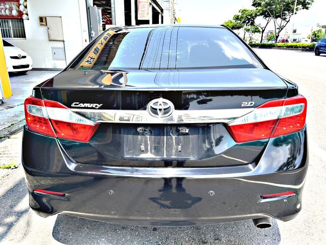 TOYOTA豐田 CAMRY  第3張相片