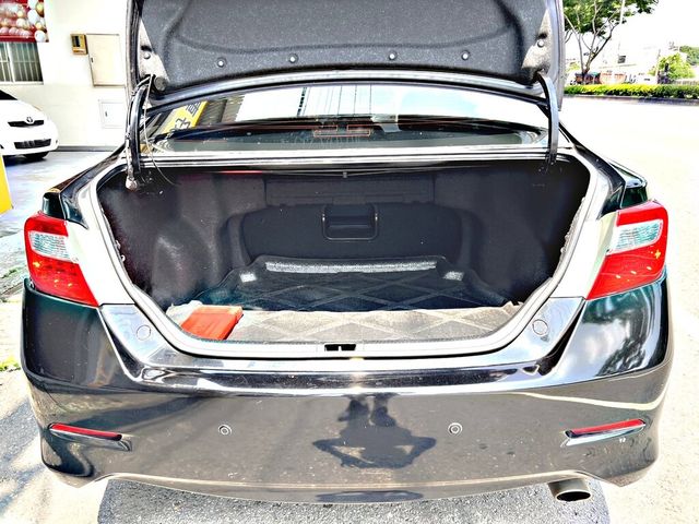 TOYOTA豐田 CAMRY  第4張相片