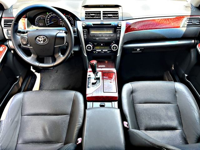 TOYOTA豐田 CAMRY  第13張相片
