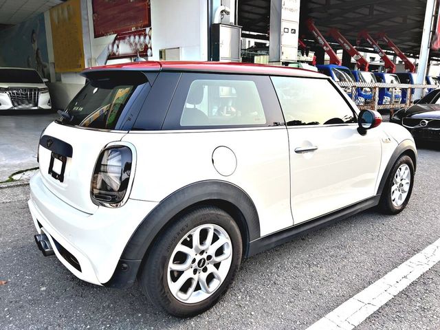 MINI迷你 ONE  第4張相片